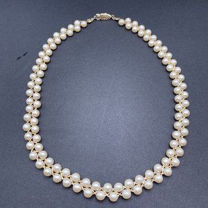 Vintage Avon Faux Pearl and Gold Wire Necklace